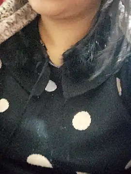 Tanha18 live sex cam