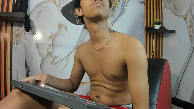 Victor_LatinBoy live sex cam