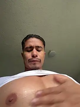 DominickVegas live sex cam