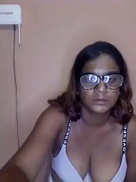 indiansexyplaygirl's cam snapshot