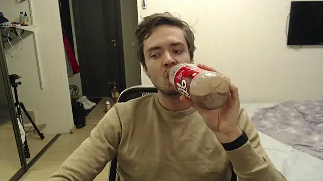 lucky_swimmer's cam snapshot