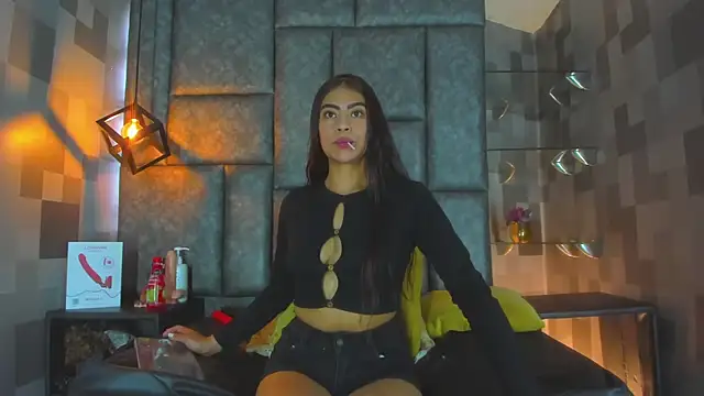 Emily_Mitchell's cam snapshot