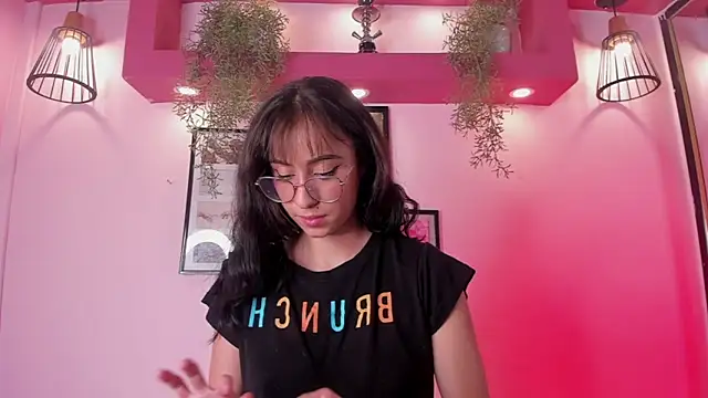 Alana_Martinez_'s cam snapshot