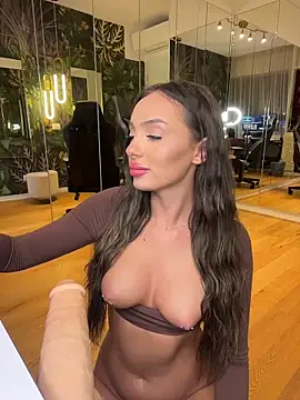 MileySin1111's cam snapshot