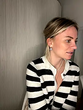 Milla__one's cam snapshot