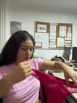 lana_rousse01's cam snapshot