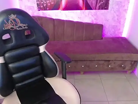 Aylanny_m's cam snapshot