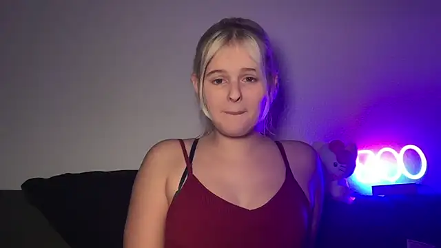 Allylove03's cam snapshot