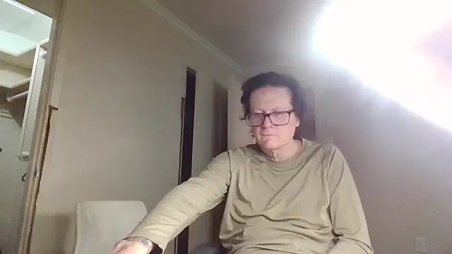 CaptThickEdgerton's cam snapshot