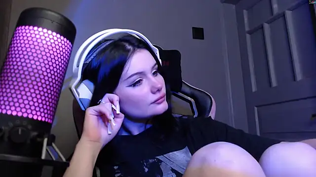 Moon_raven's cam snapshot