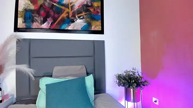 GahiaBelucci's cam snapshot