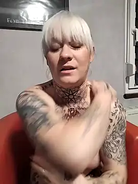 poussichienne live sex cam