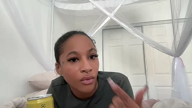 shandiloveslemonss live sex cam