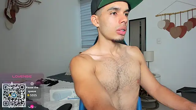 mateoleonee live sex cam