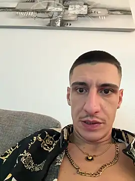 Ildon22 live sex cam