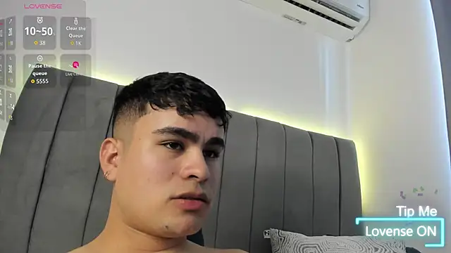 JARETHH live sex cam