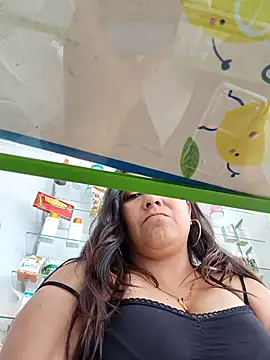 roxanasexy2025's cam snapshot