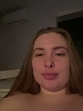 DeniMilkyyyyy's cam snapshot