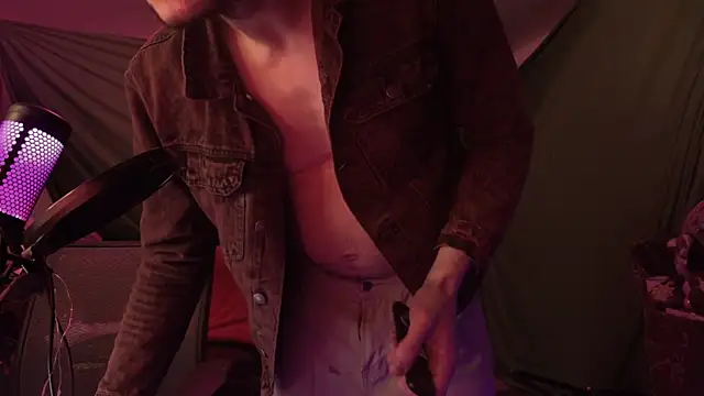 MasterDaddyCool live sex cam