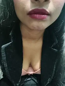 A-L-I-M-A's cam snapshot