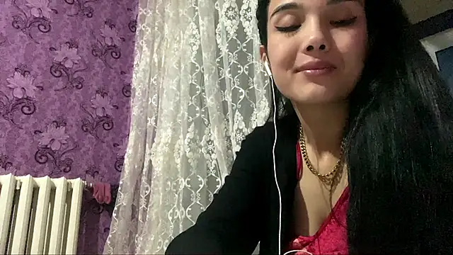 AylinBlush's cam snapshot