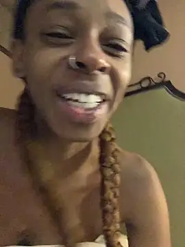 Jasmine_FullsShine's cam snapshot