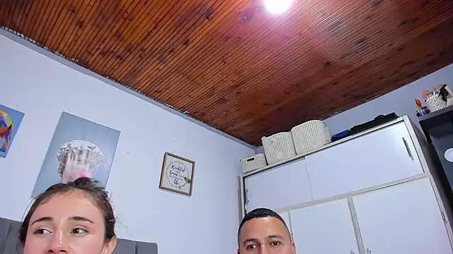 naughtyloverss live sex cam