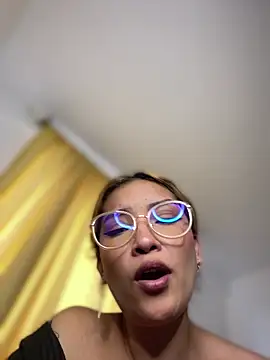 baby_lizy's cam snapshot