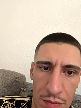 Ildon22 live sex cam