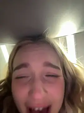 -teenytiny- live sex cam