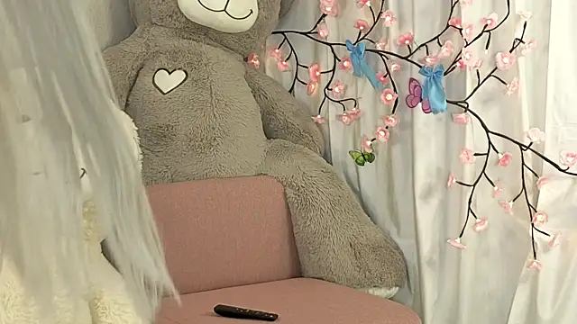 ViollaBloom's cam snapshot