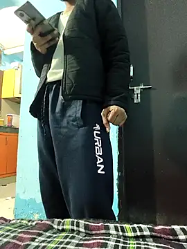 DeSi_hot_young_couple live sex cam