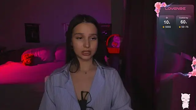 BabyMooon live sex cam