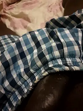 M8ygcthf3's cam snapshot