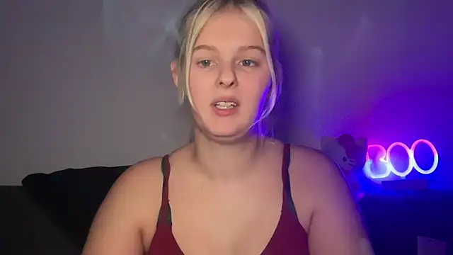 Allylove03's cam snapshot