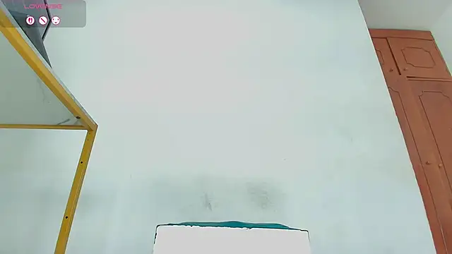 Breisy_bigboobs live sex cam