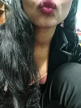 A-L-I-M-A's cam snapshot