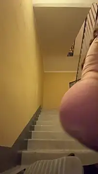 FoxyEmerald live sex cam