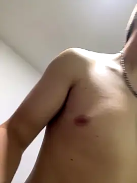 Liam_jones10 live sex cam