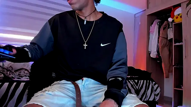 Damianwhite live sex cam