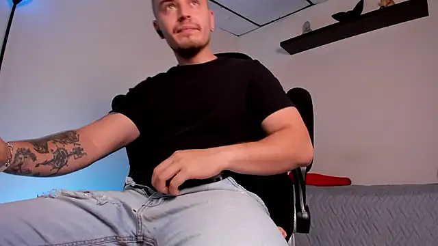 james_connor2 live sex cam