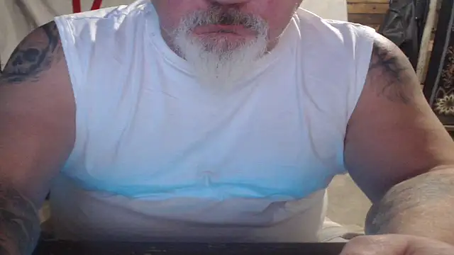 Newfiesausage1972 live sex cam