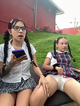 l0lita_sweet live sex cam