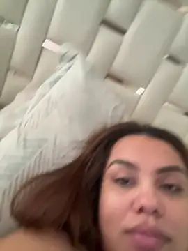 valeria2019hot live sex cam