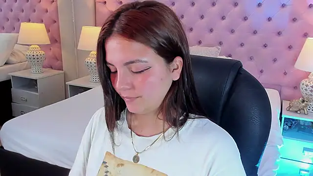 GabyQueens live sex cam