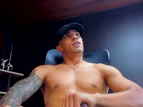 adrian_ray live sex cam