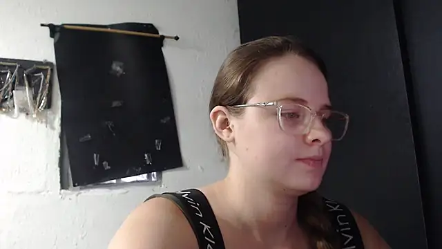 HellenMiyer1111's cam snapshot