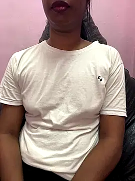 tamil_Aarathi's cam snapshot