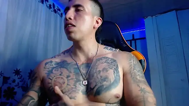 Adam_Hudsond's cam snapshot