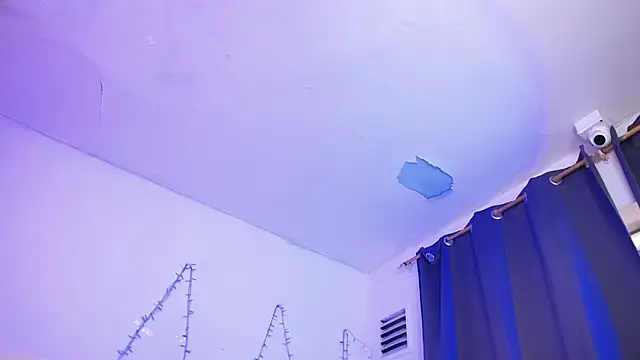 Nicol_Love0's cam snapshot